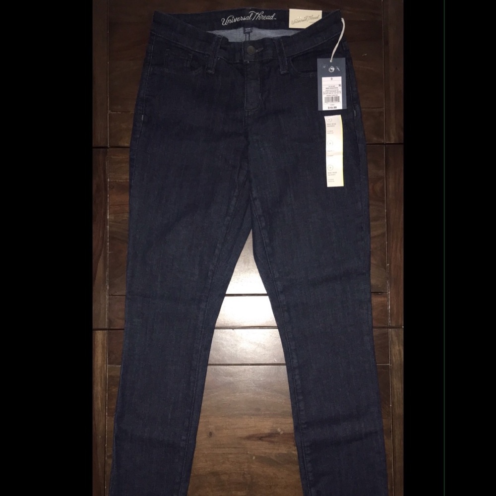 Universal Thread Women's Mid-Rise Skinny Jeans